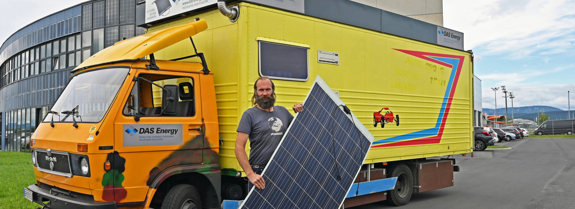 DAS Energy supports the social educational association 'Natur Tier Mensch' with solar energy