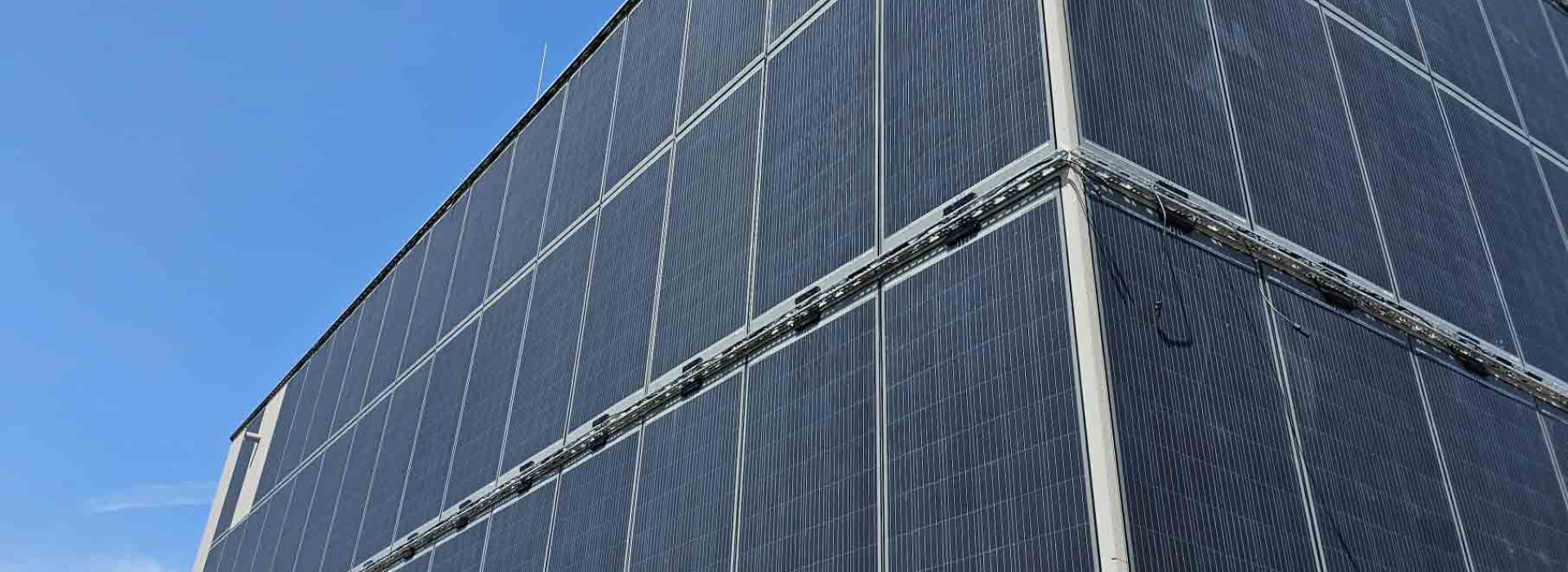 125 kW solar facade for Star Movie Steyr
