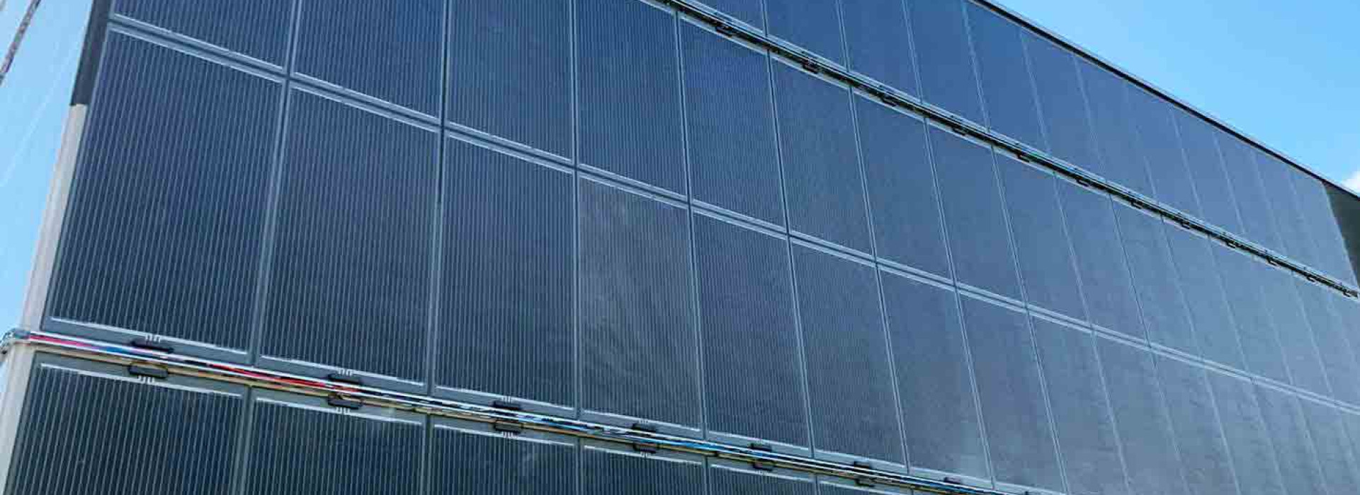 125 kW Solar-Fassade für Star Movie Steyr