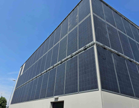 125 kW solar facade for Star Movie Steyr