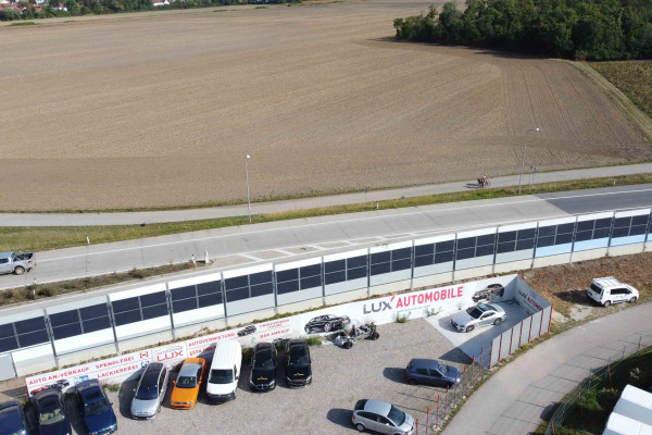 Lärmschutzwand in Himberg wird zum Sonnenkraftwerk