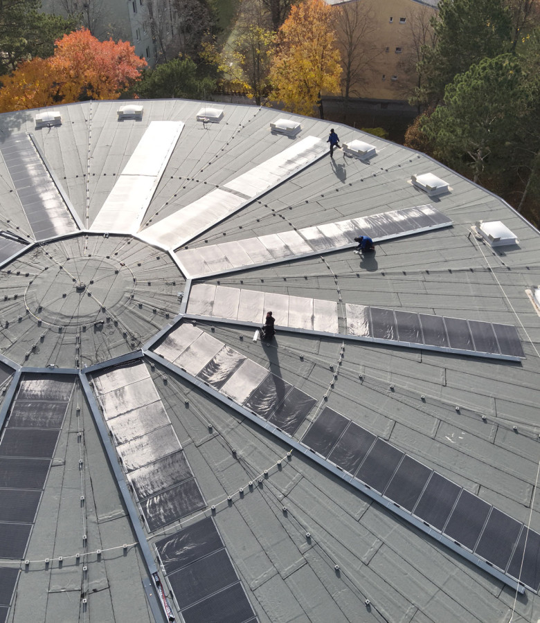 DAS Energy solar modules for Vienna's futuristic sport halls